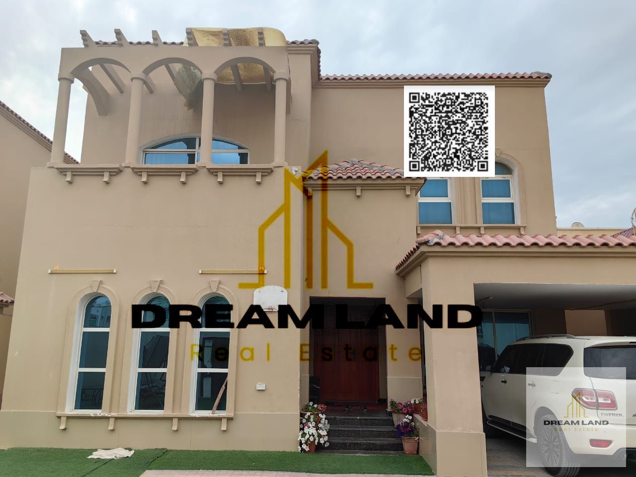 Including water, elc and AC, Amazing villa, consists of 5 master bedrooms with built in wardrobes and rooftop, now for sale in upscale area