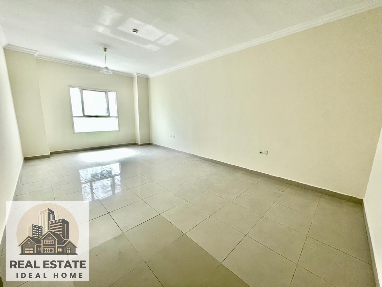 Hot Offer | Parking Available | Built-in Wardrobes | Beautiful View | Prime Location | Near Bus Stop