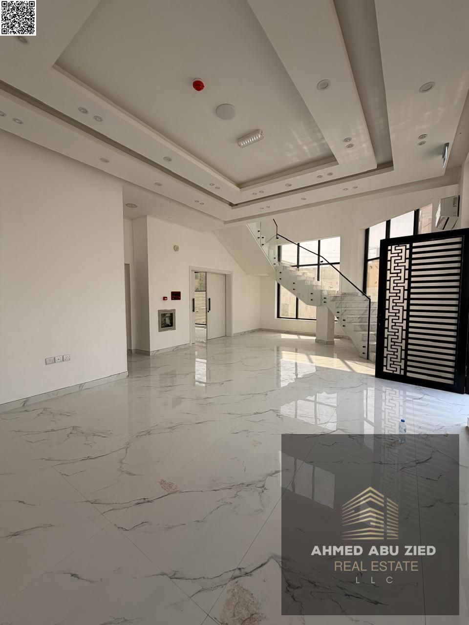 Luxurious and beautiful villa for annual rent - Ground floor model: living room + majlis + kitchen + maid's room - Upper floor: four master bedrooms -