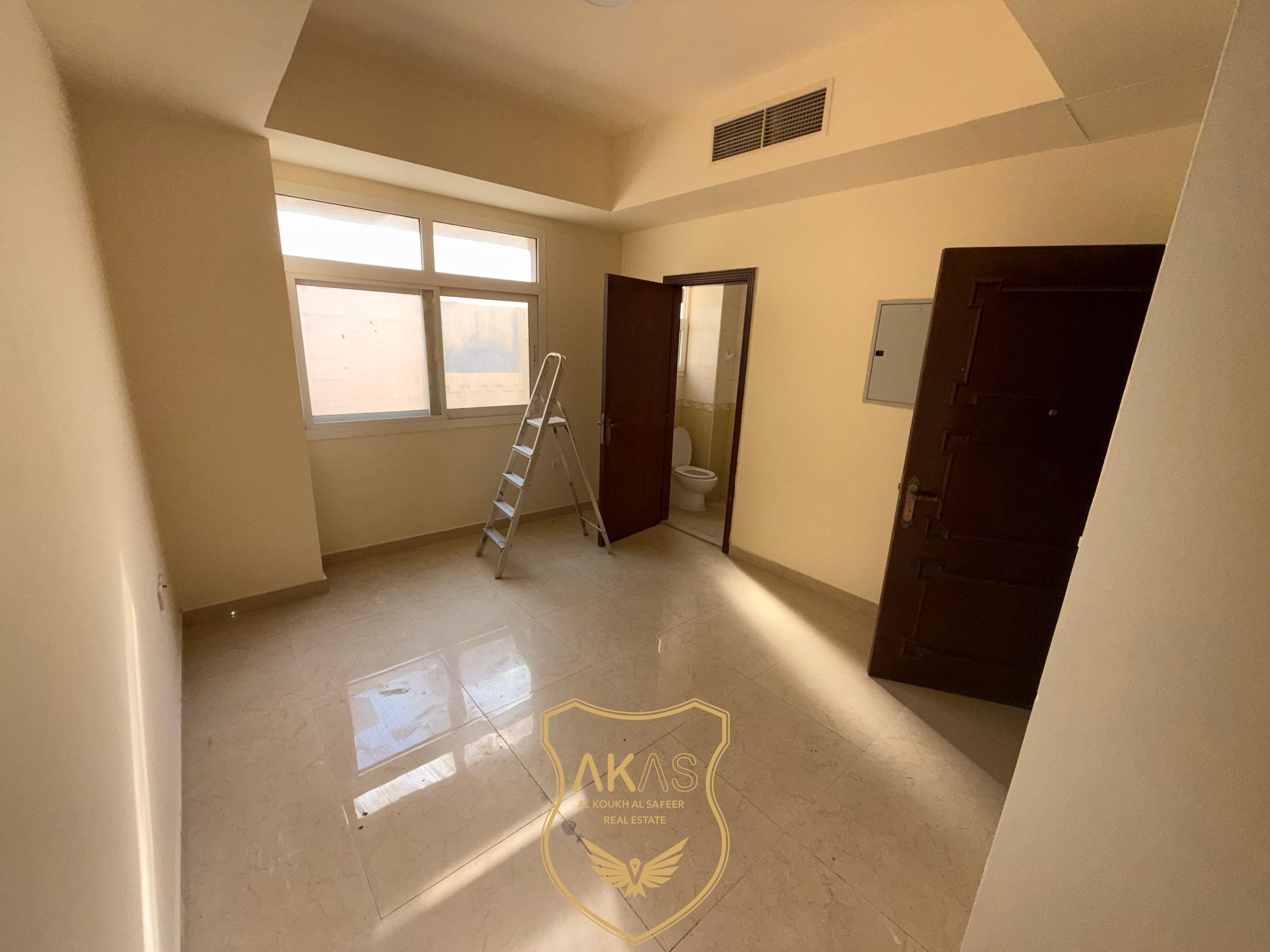 Well-Maintained 2BHK with 2 Bathrooms – Ready to Move