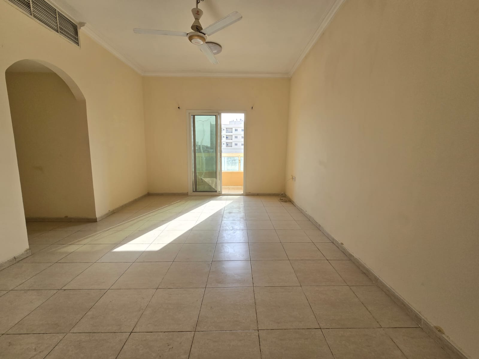 A fantastic living opportunity in Al Muwaihat 2, Ajman. A one-bedroom apartment with a balcony and excellent views, featuring a comfortable layout and