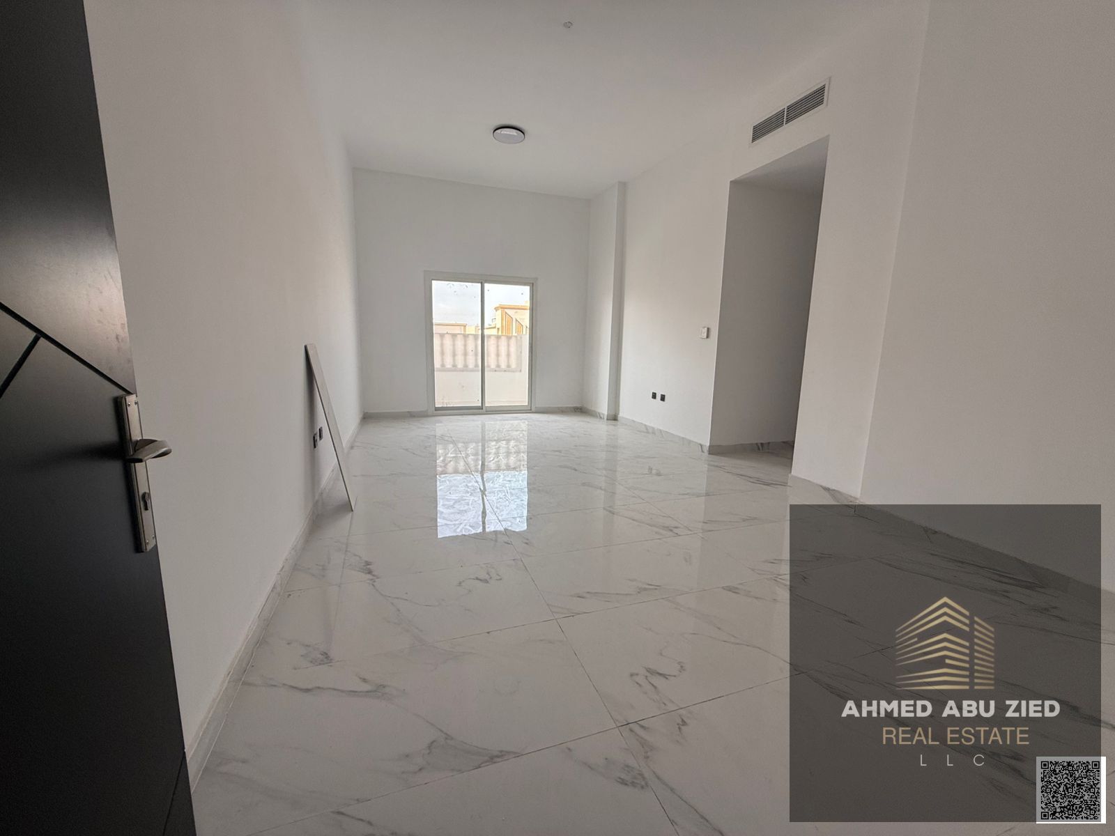 2BR, 3BA apartment for rent, first occupant, spacious, balcony, central AC, modern hotel-style finishing, natural ventilation, prime location, flexibl