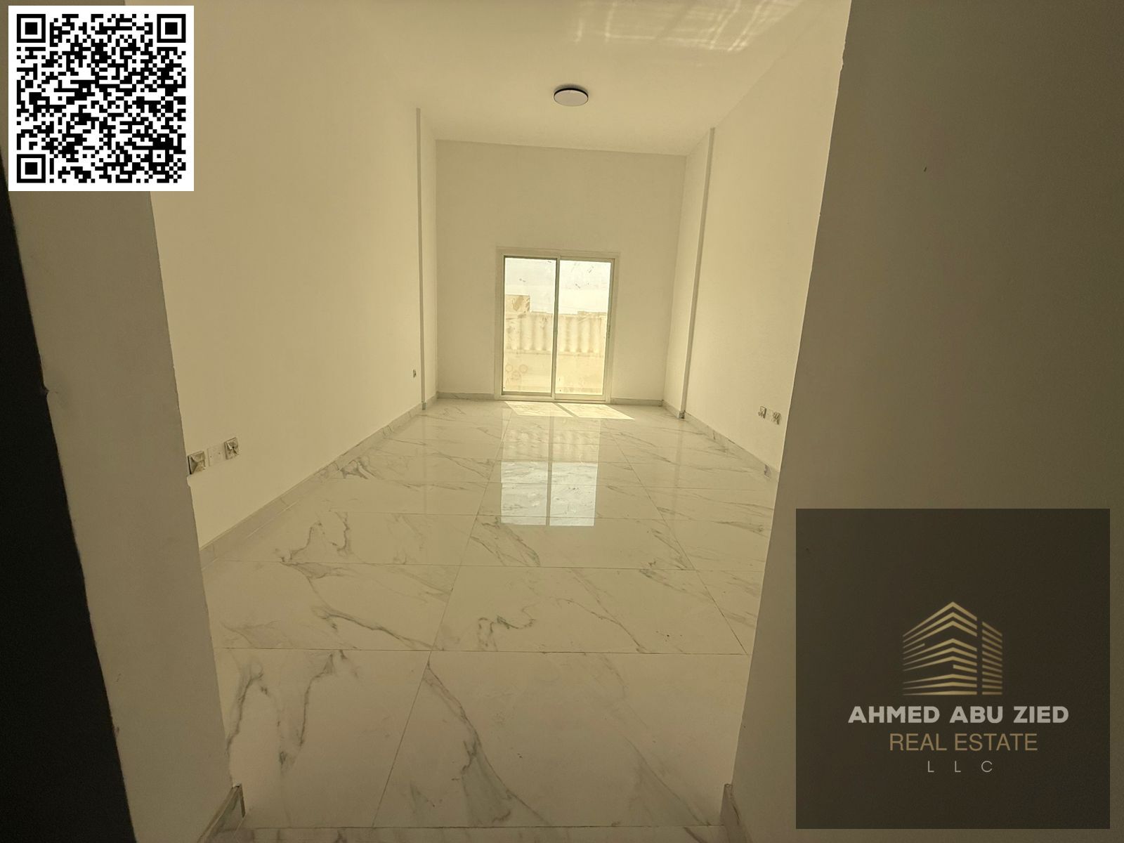First occupancy | New building | Largest and most luxurious one-bedroom apartment | 2 bathrooms | Central air conditioning | Balcony with open views |