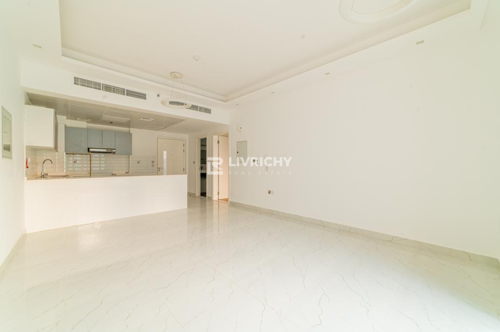 POOL VIEW | UNFURNISHED | PRIME LOCATION