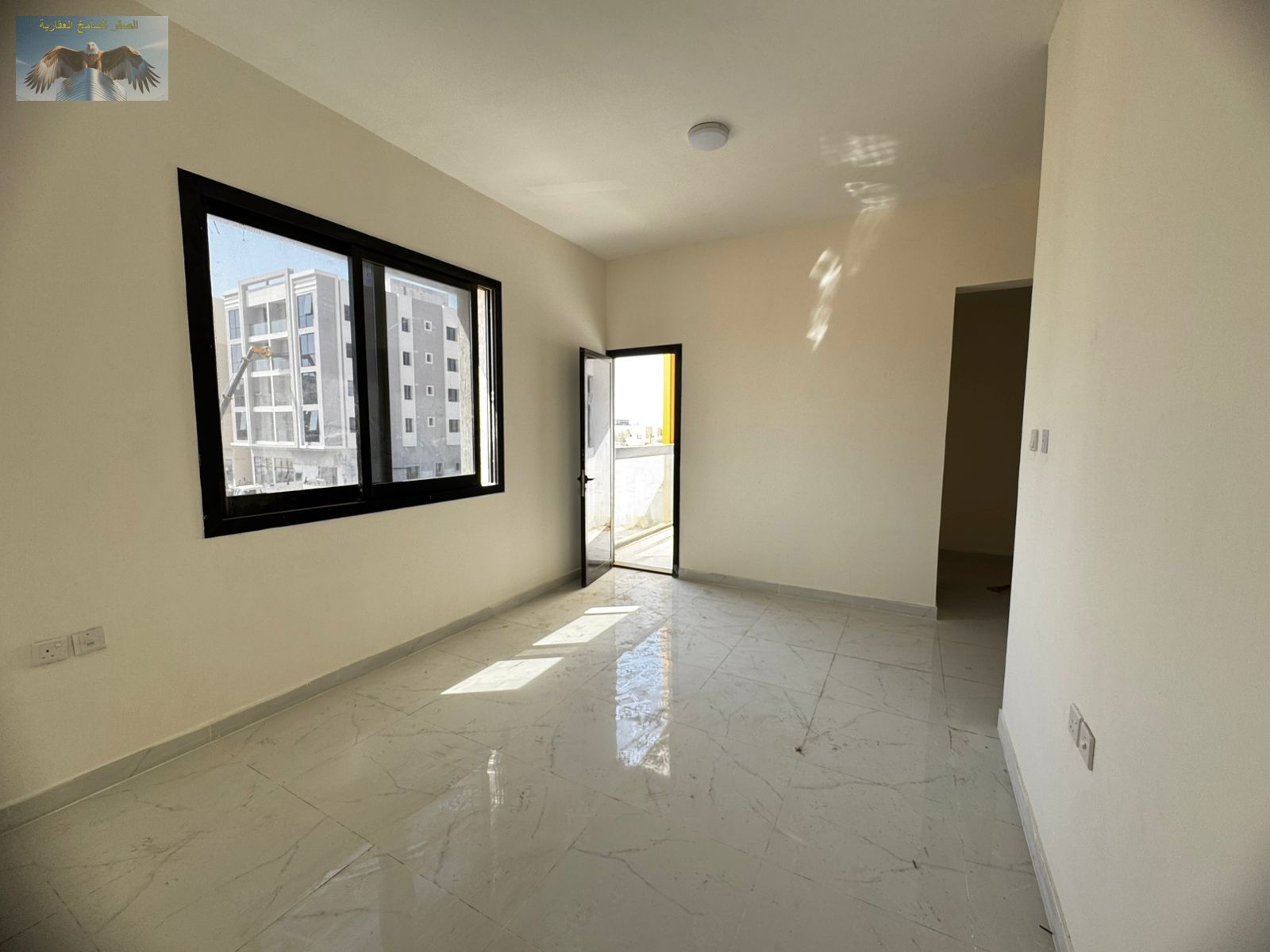 A fantastic opportunity: a one-bedroom apartment in Al Alia, Ajman. First occupancy, very well finished, with a great view and prime location.