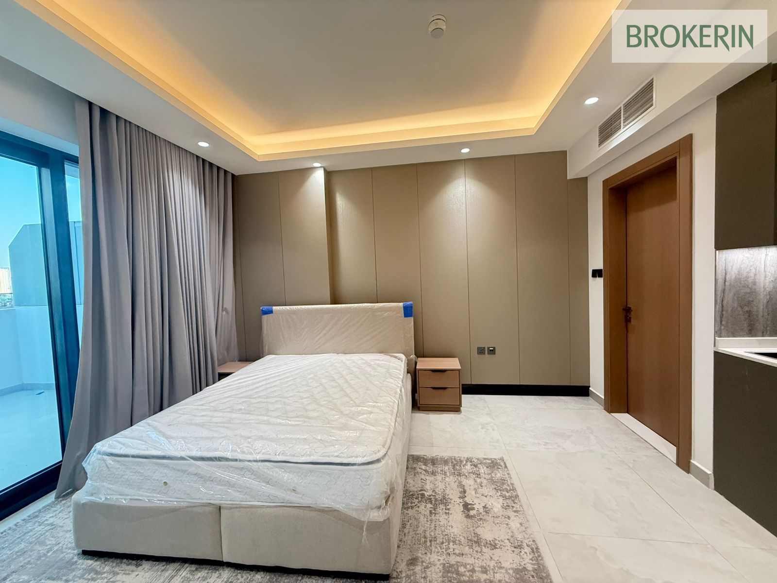 Studio Apartment | Cloud Tower A | Balcony | Sports Court View