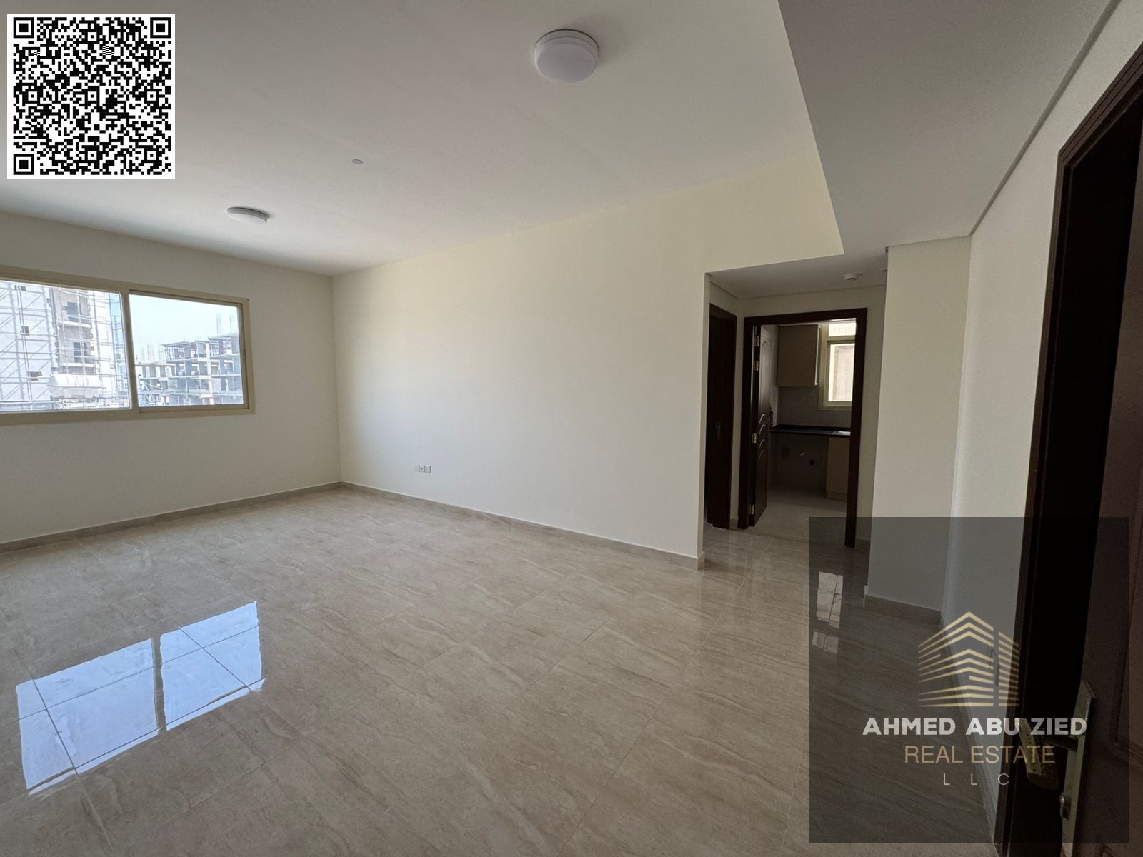 Two bedrooms and a living room, first occupancy in a new building, with 3 bathrooms, a fully equipped kitchen, super deluxe finishes, and central air