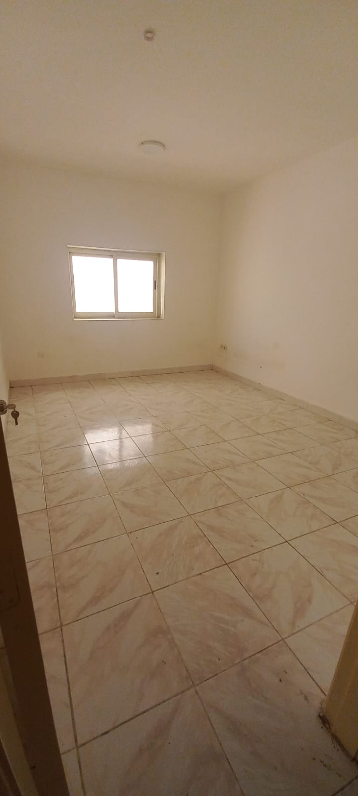 HOT Property/Karnish View/2BHK with Central A. C/ Just 35k in AL-MAJAZ 1