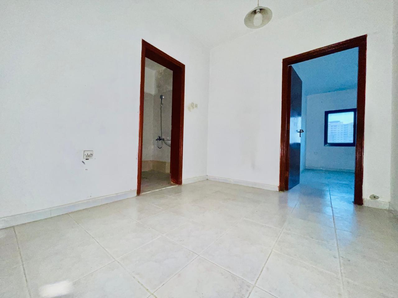 BIGOFFER !! CHEAPEST RENT 1BHK APARTMENT WITH 1 BATHROOM window AC Central gas JUST 26K ABU SHAGARA