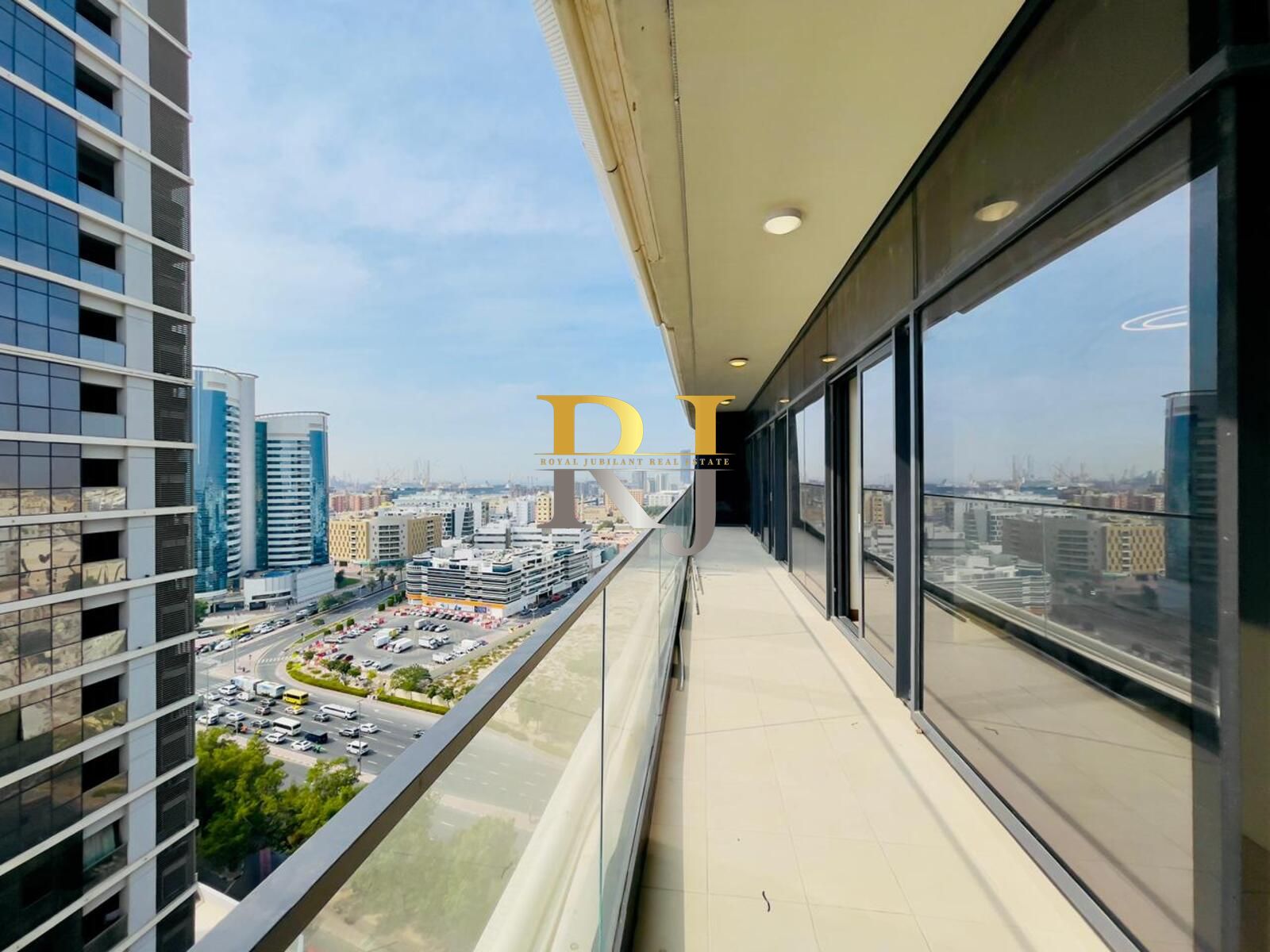 Brand New 2BR Apartment with Burj Khalifa view