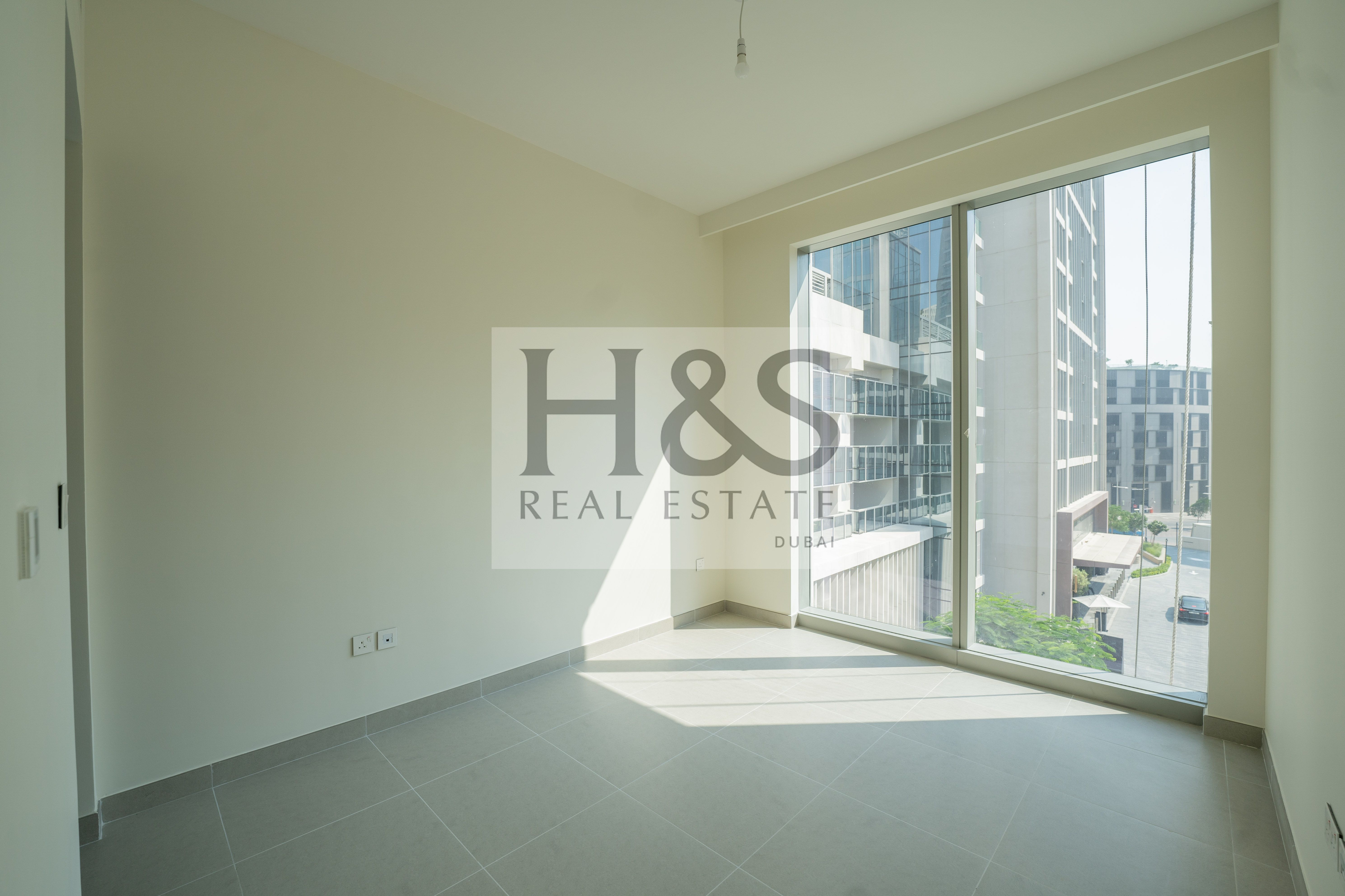 2BR Apartment for sale in Downtown Dubai, Dubai — AED 150K