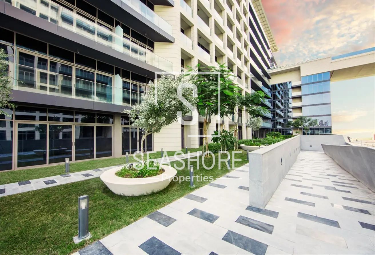 GREAT DEAL!! Huge Layout | 1 BR + Study | Two Balconies