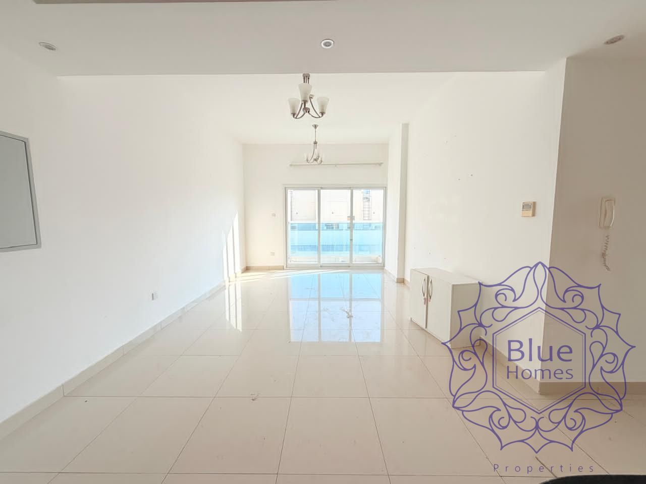 SPACIOUS 2BR WITH BALCONY JUST 85K