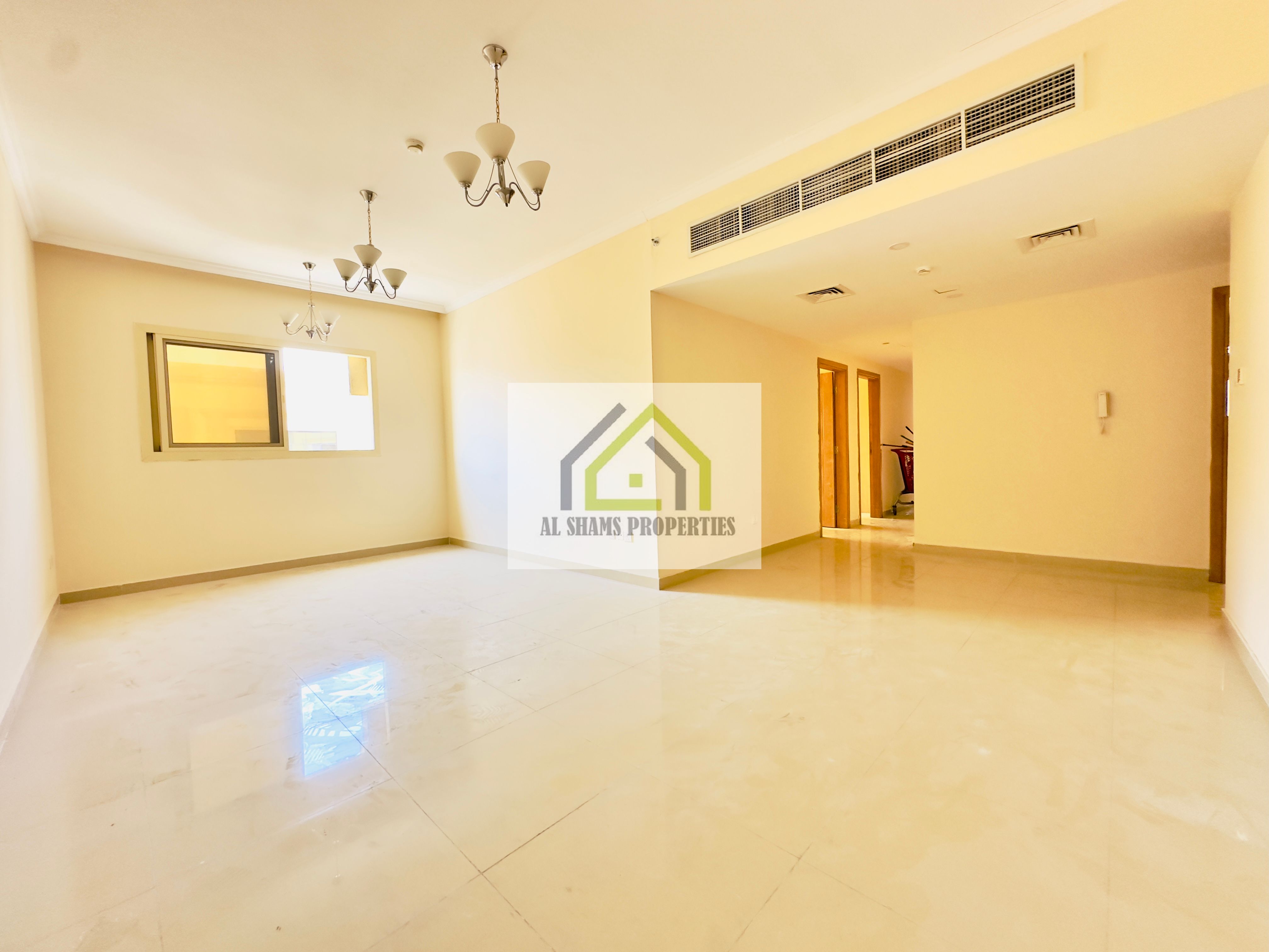 Huge size 3bhk Store Room !! 25 Days Free Covered Parking