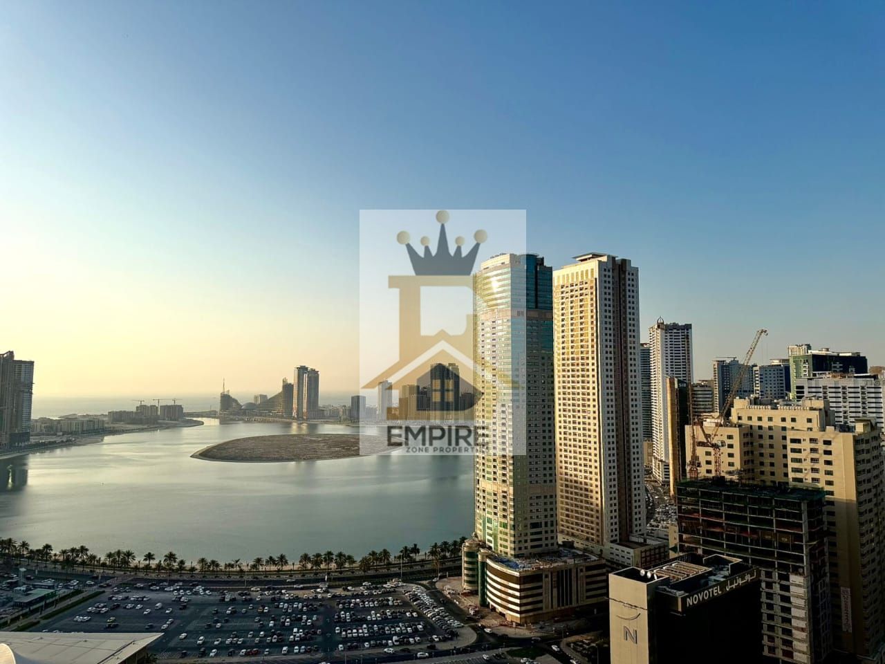 luxury living with huge balcony sea view good finishing maintenance free prime location