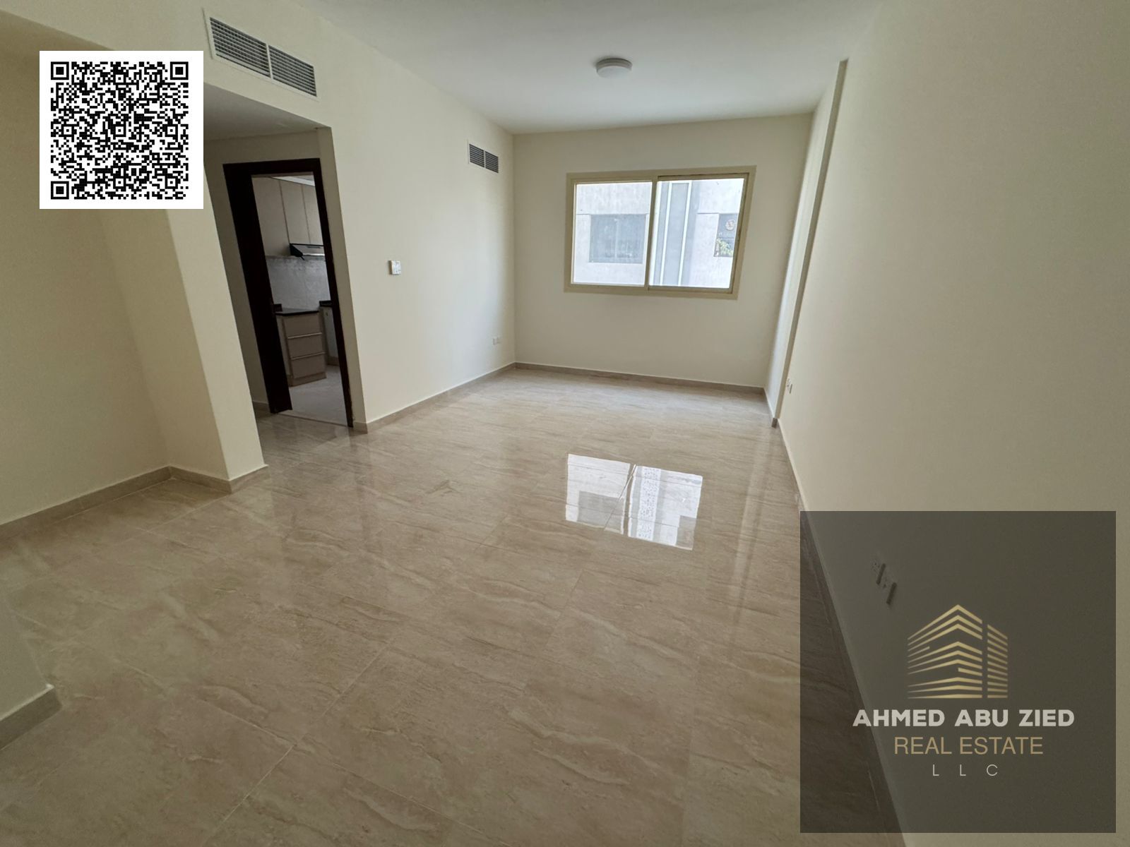 Annual rent in Ajman, Al Jurf 3 | First occupant in a new building | Master bedroom and luxurious living room | 2 bathrooms | Central air conditioning