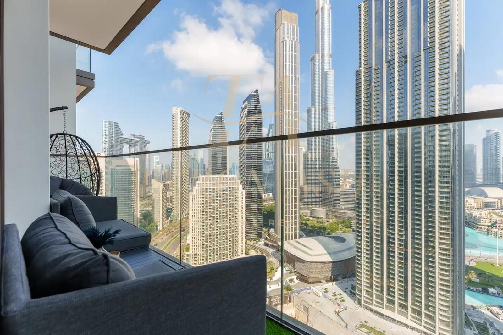 1BR Apartment for sale in Downtown Dubai, Dubai — AED 137K