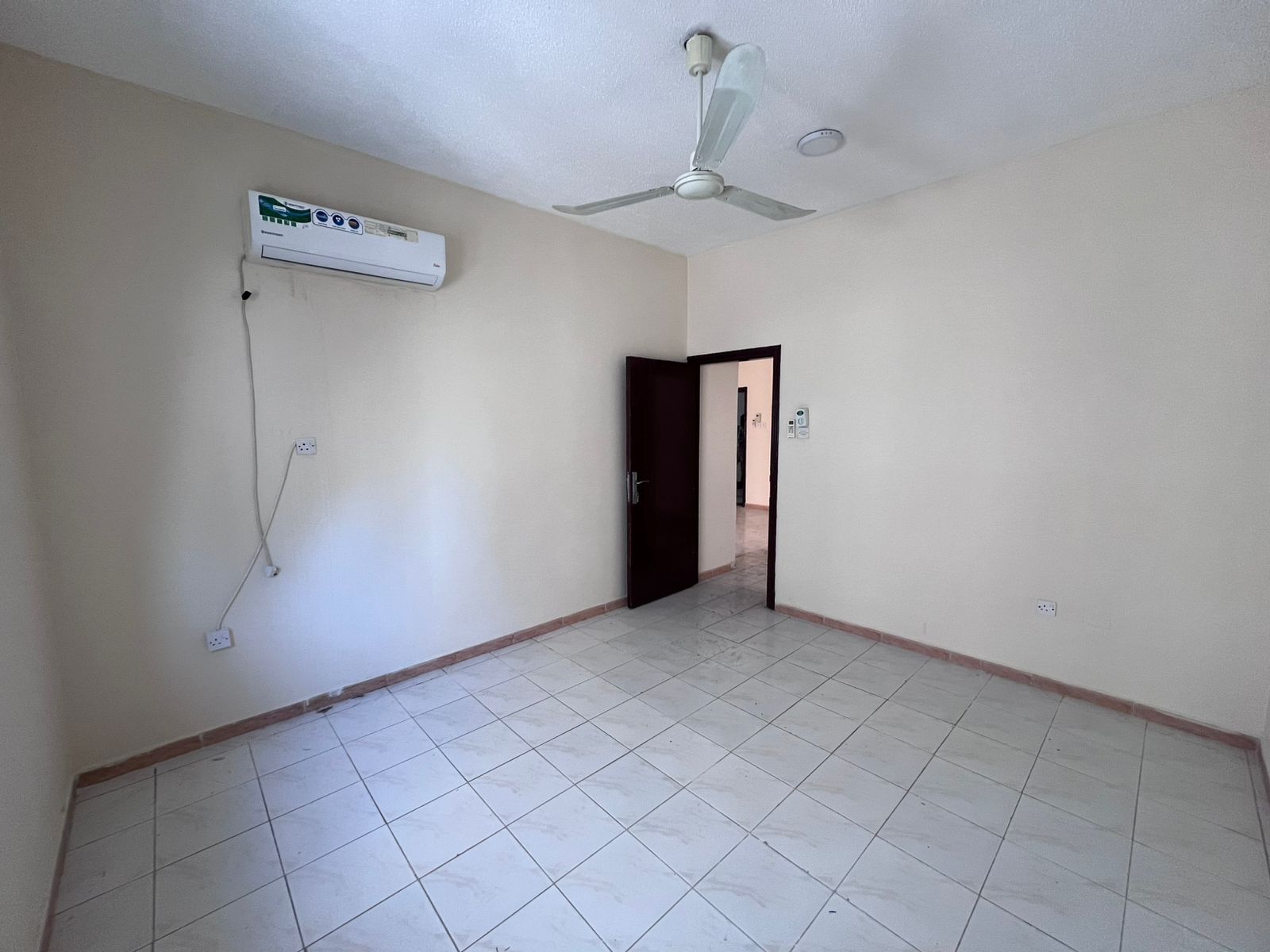 Spacious and Affordable Apartments – One-Bedroom Apartment for Rent in Al Rashidiya 3