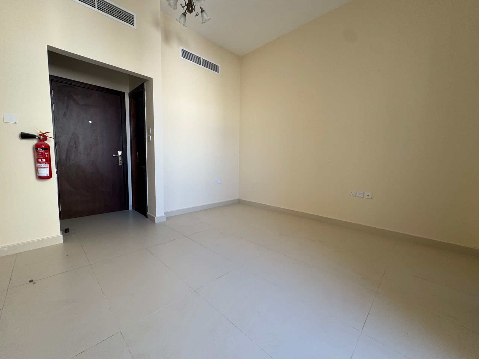 Studio apartment in Al Aaliyah area for annual rent. First occupancy. Prime location. Ultra-super deluxe finishing. Very close to public and commercia