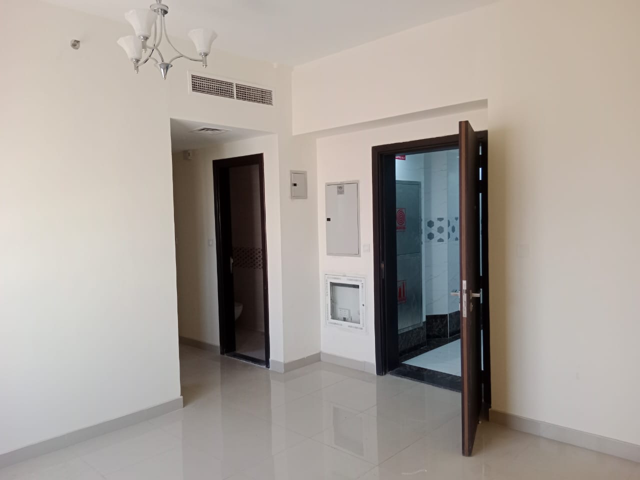 PRIME Property/1BHK with Central A. C/Central Gas/Just 35k in AL-Qasmiya