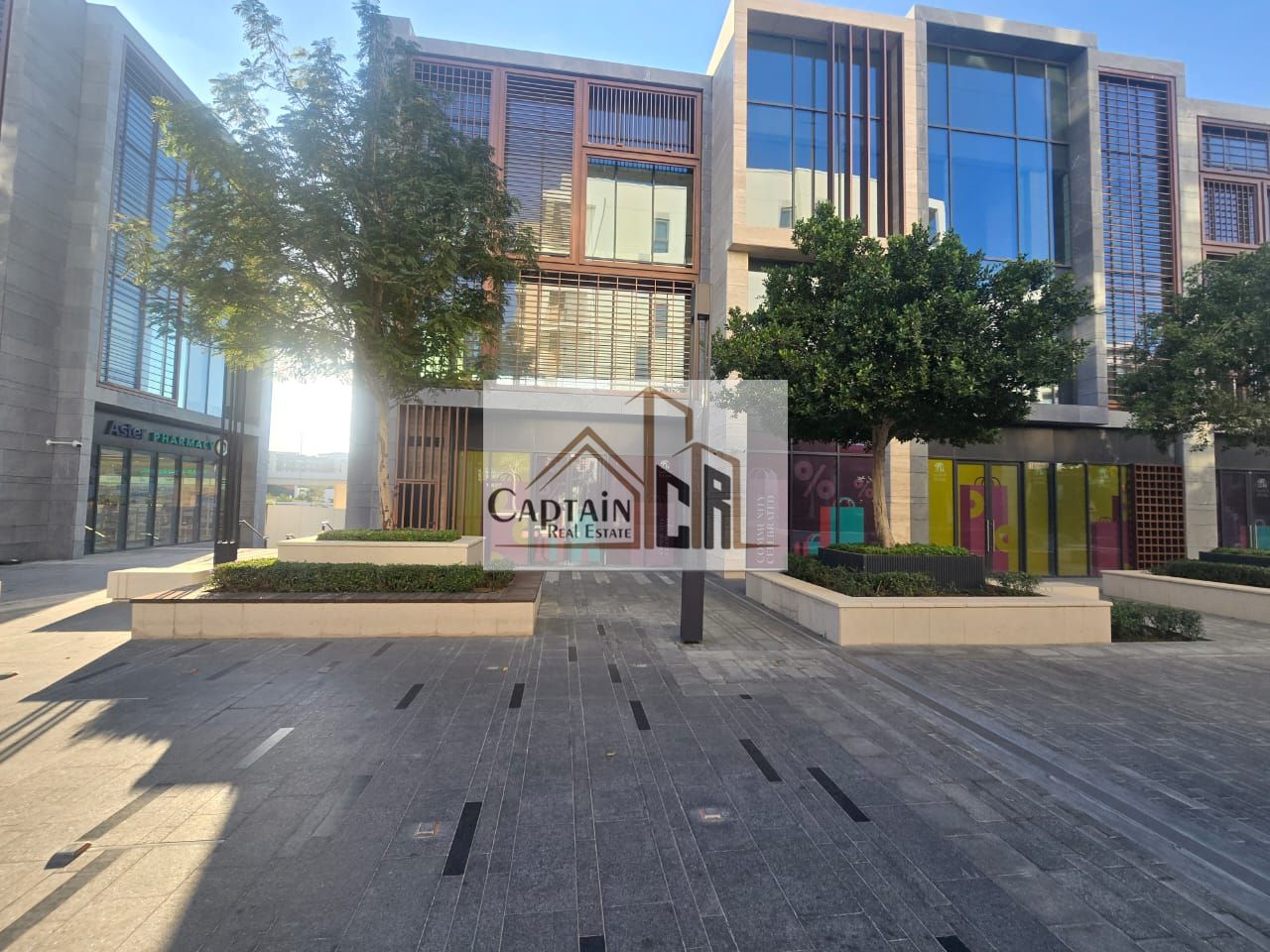 Spacious 1BHK Apartment for Rent in Woroud 1 | 900 SQFT | Open Kitchen | Pool & Gym | 60K in 4 Cheques