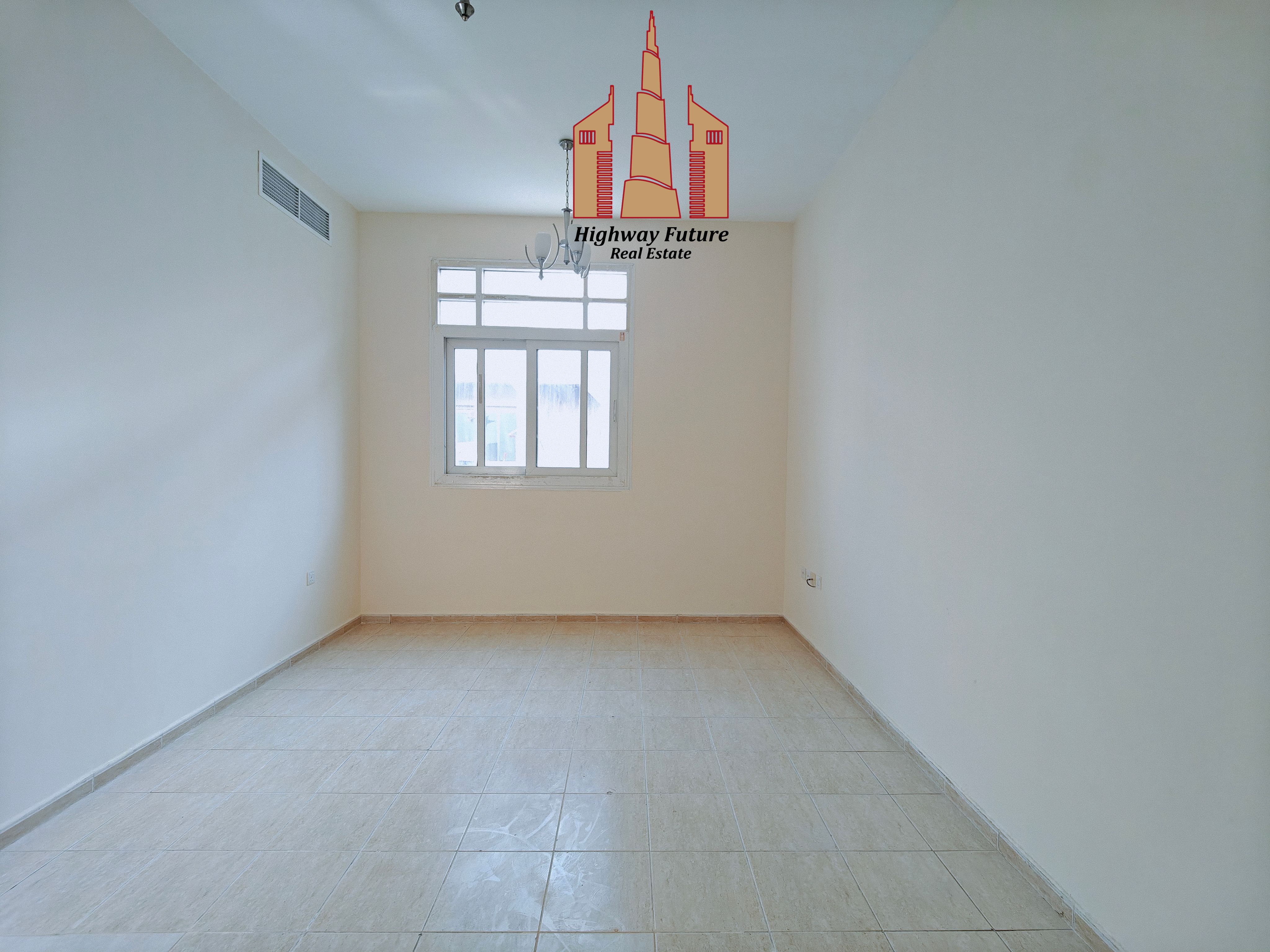 READY TO MOVE APARTMENT ON PRIME LOCATION FOR FAMILY 12 CHEQUES PAYMENT