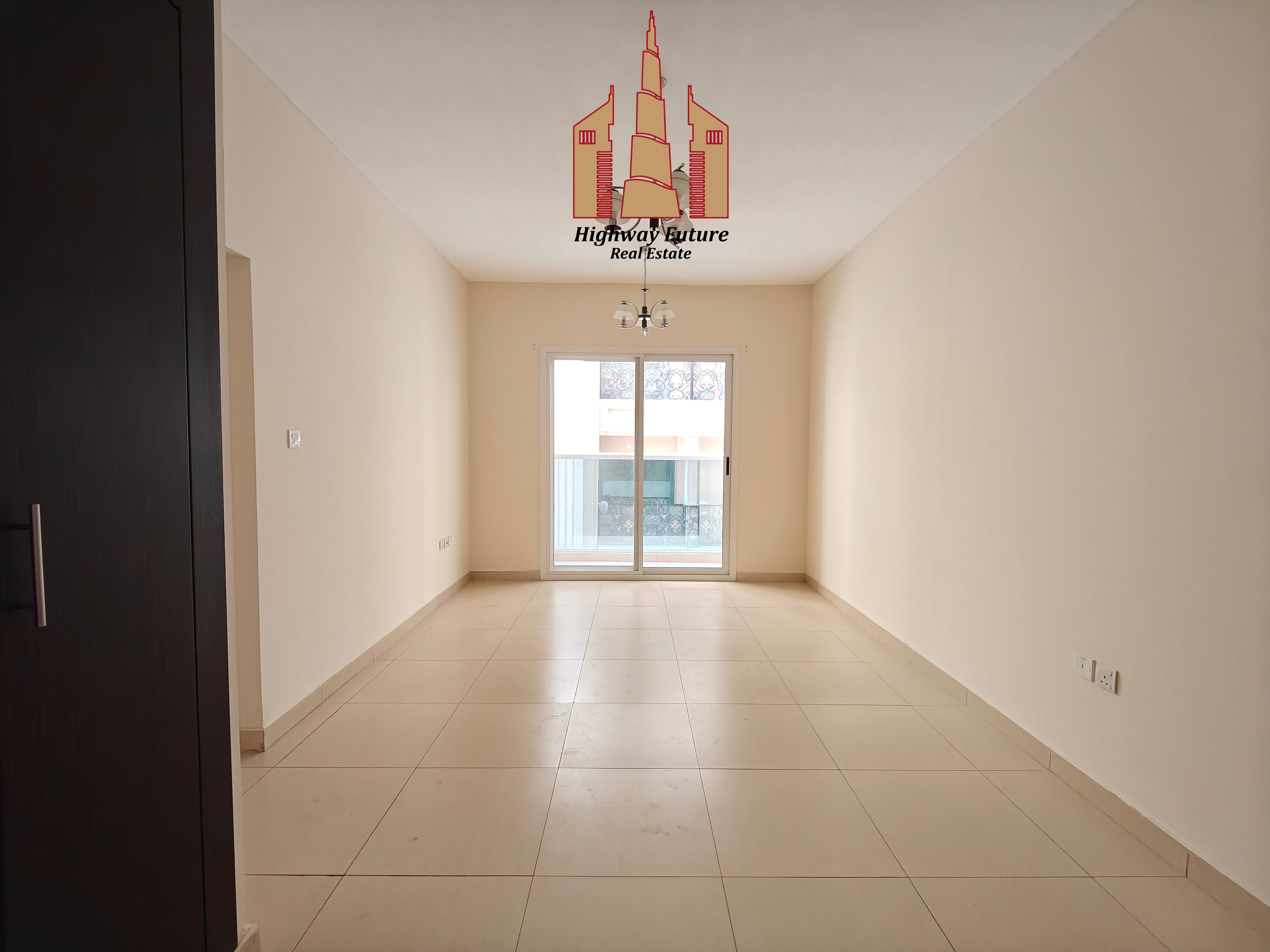 LAVISH APARTMENT IN SCHOOL ZONE FOR FAMILY READY TO MOVE WITH 12 CHEQUES