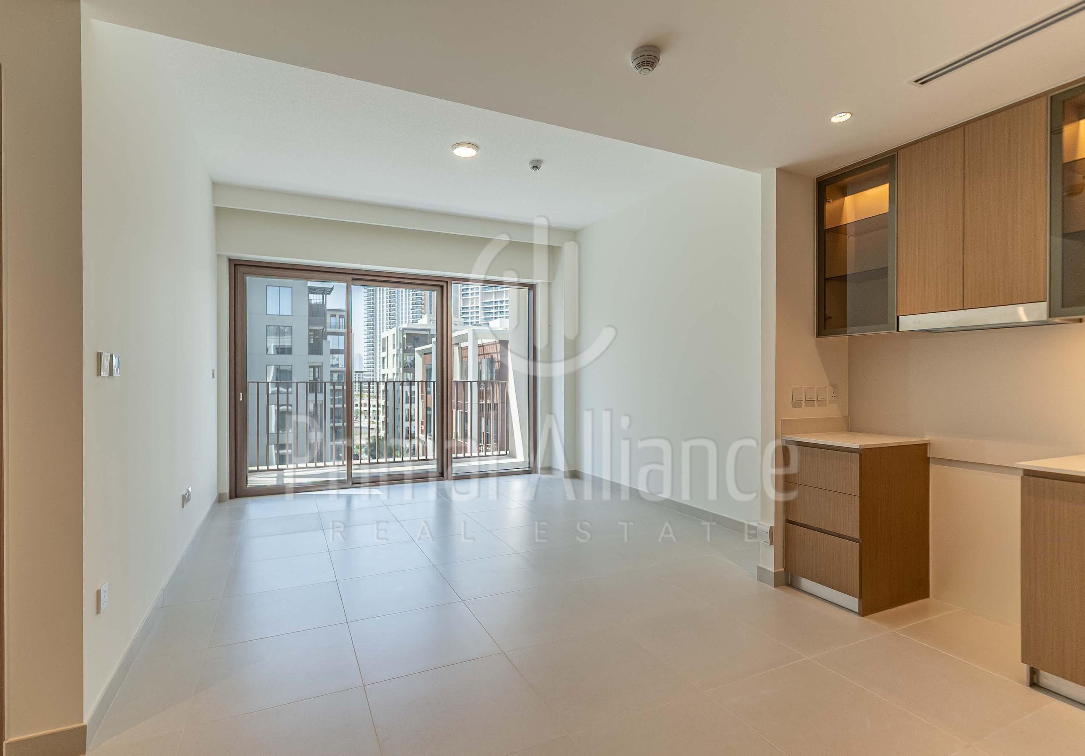 Brand New | Vacant | Waterfront Living