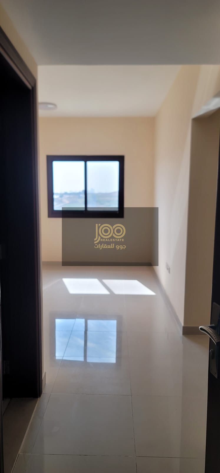 Close to the city entrance and main roads / First occupancy available for families in a quiet area