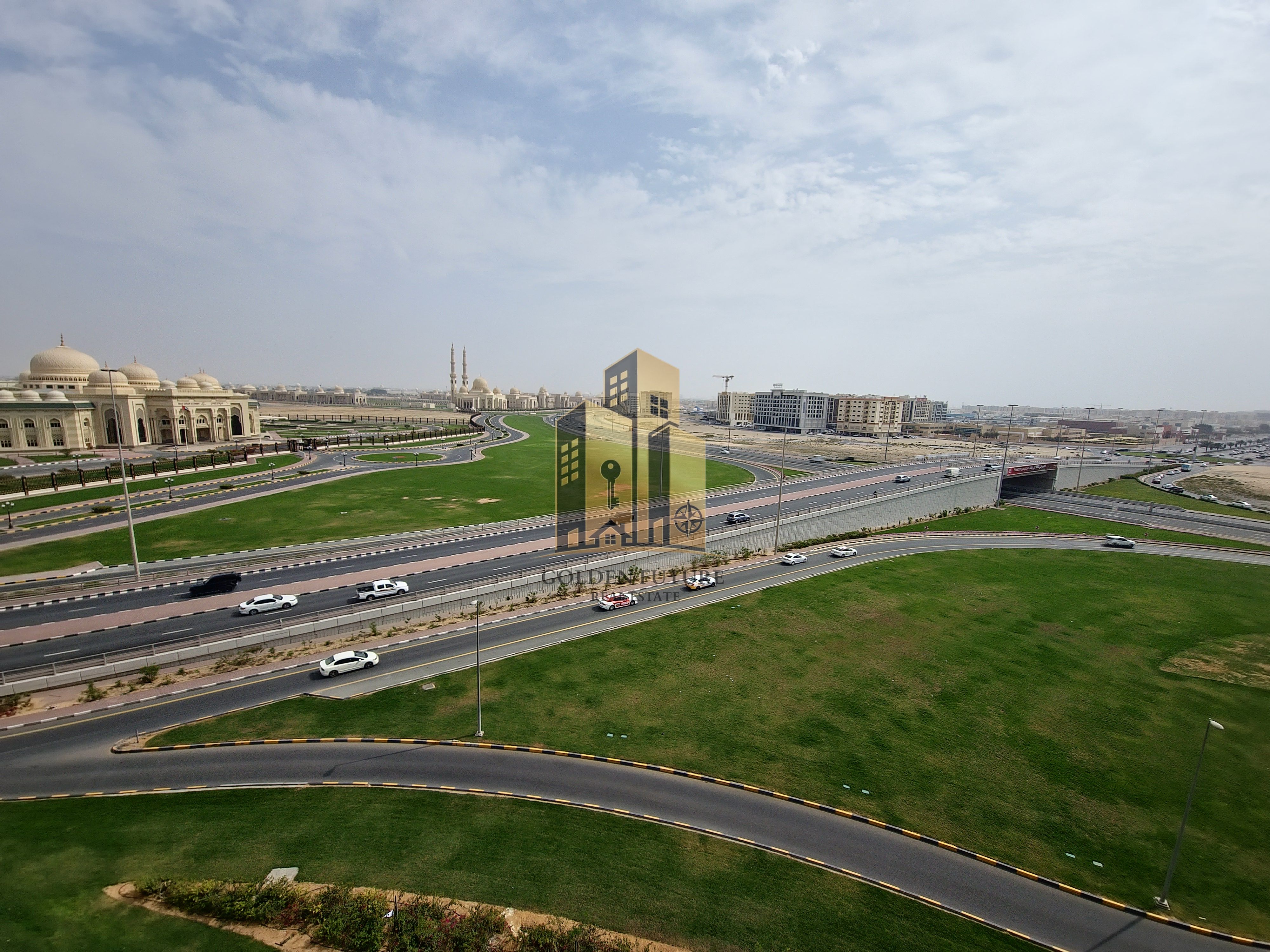 Lika a new big apartment at prime location ready to move free Jim pool