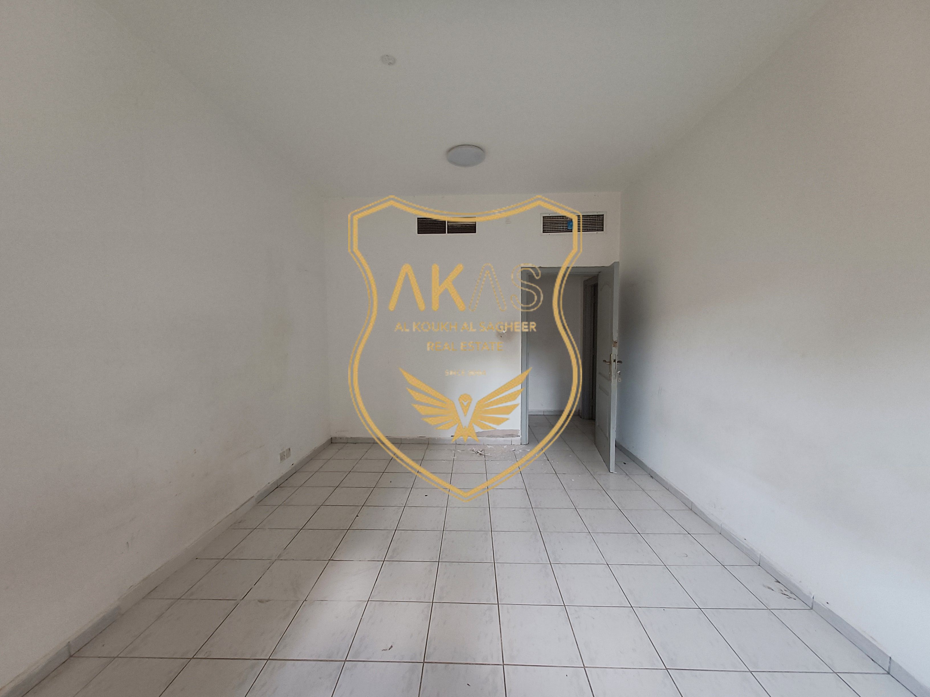 CENTRAL AC 2BHK AVAILABLE FOR FAMILY ONLY 39K IN 4 CHEQUES