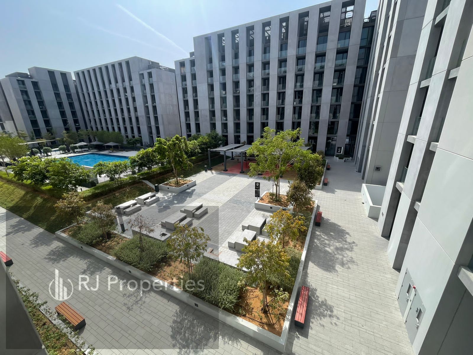 Hot OFFER LUXURY studio fully furnished including bills ready to move only jest 4500