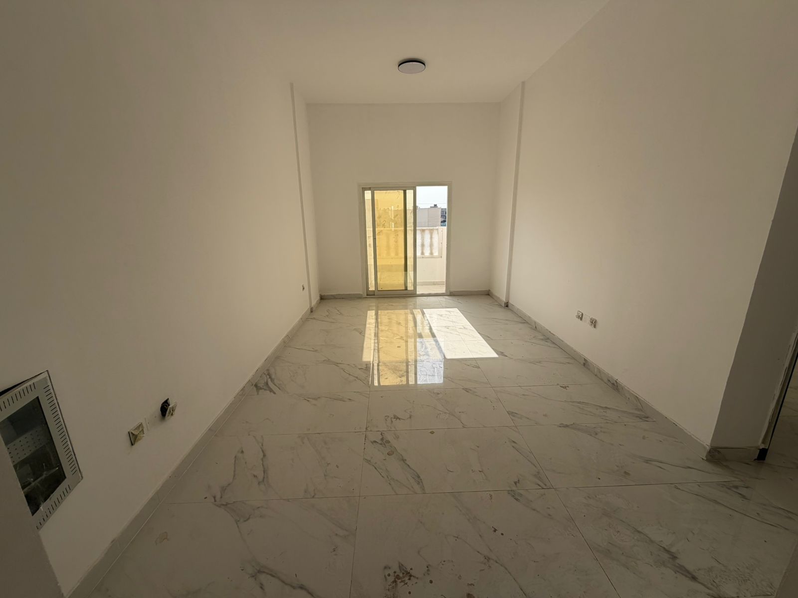 First occupant, new building for annual rent in Al Muwaihat, Ajman, one bedroom and living room, master suite