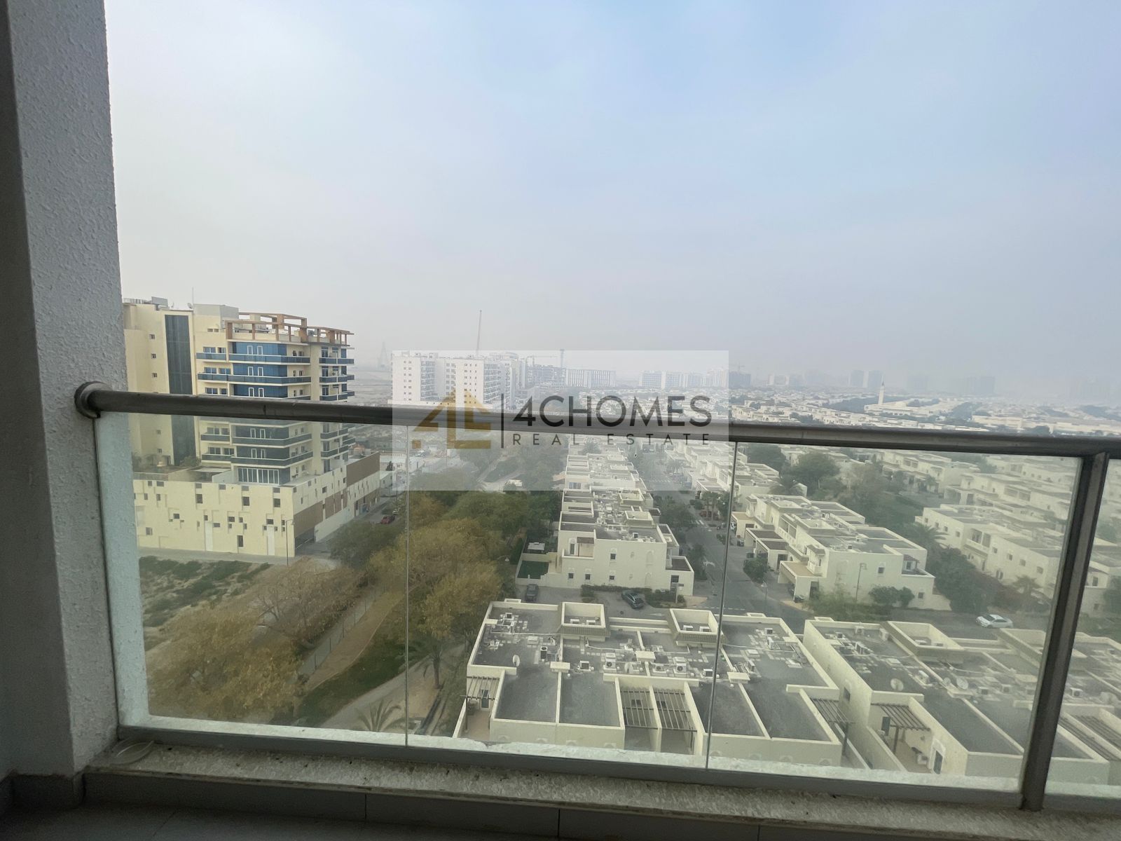 Near Metro I Open Villa View Fitted Kitchen Vacant