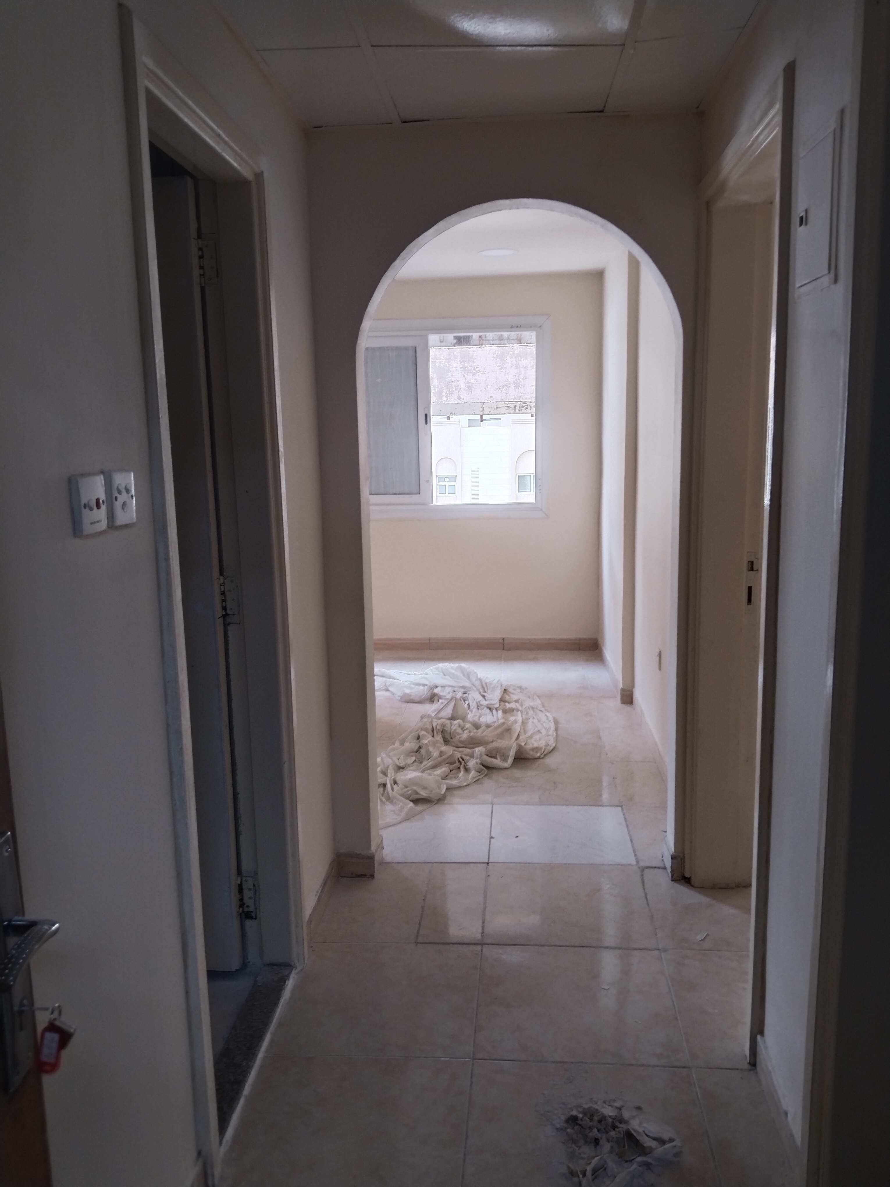 HOT PROPERTY! CHEAPEST RENT 1BHK APARTMENT WITH 1 BATHROOM CENRAL AC CENTRAL GAS IN JUST 30K IN AL MAHATTA