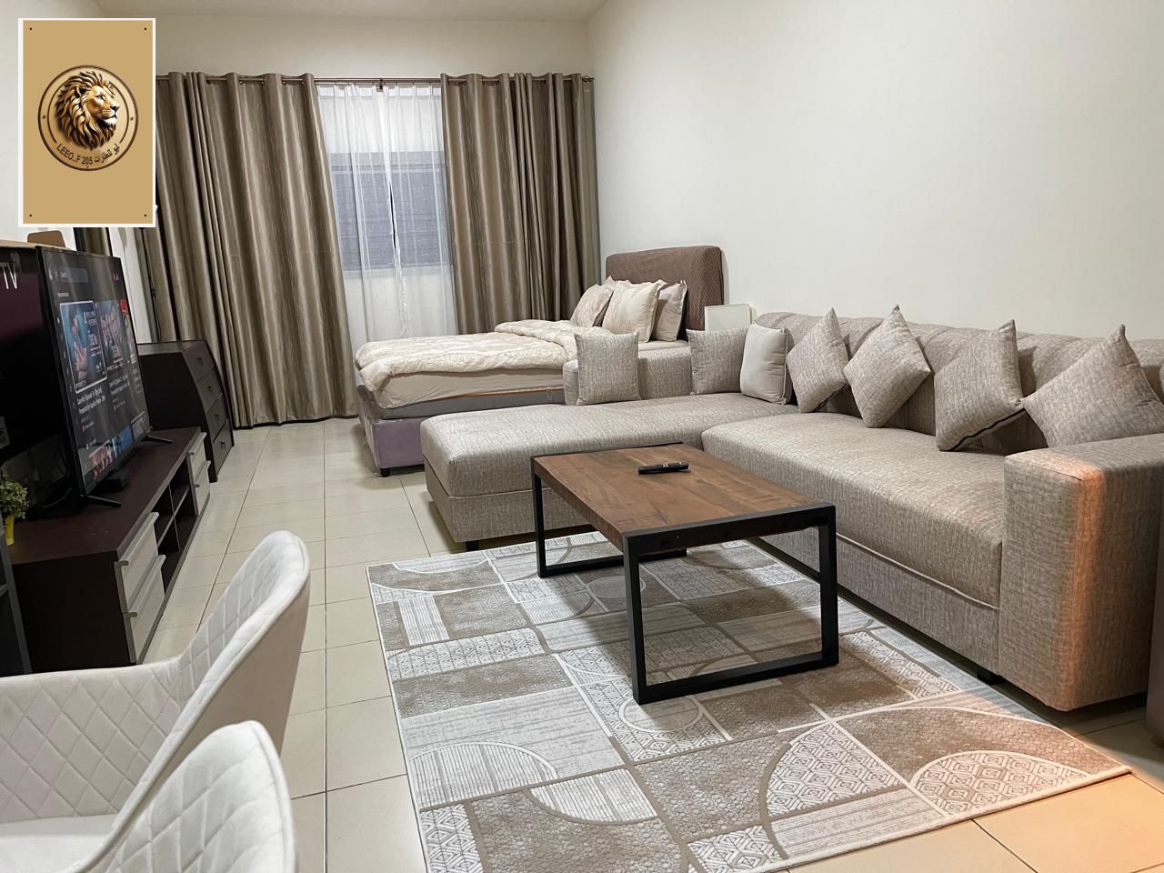 Spacious studio for monthly rent in Ajman One Tower – Al Rashidiya 3 | Close to the Corniche A great opportunity to live in a studio with a large are