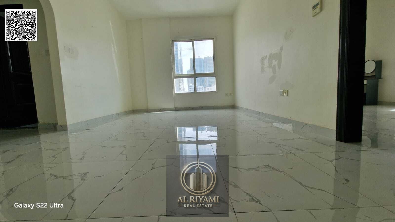 Two rooms and a living room for annual rent in Al Rashidiya, opposite the fish market.