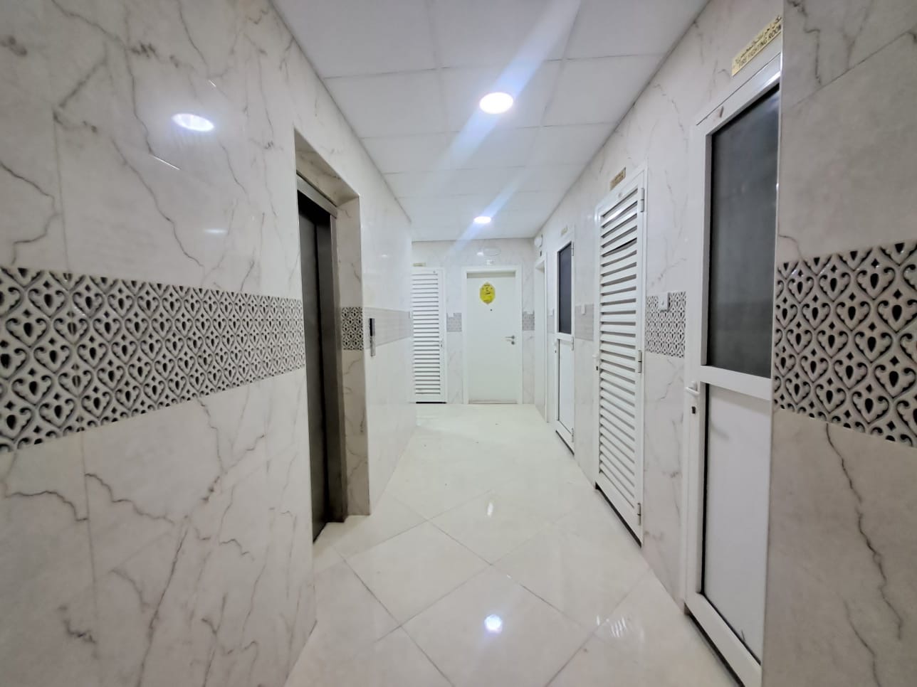 Studio just in 18k close to muwaileh bus station family building at prime location