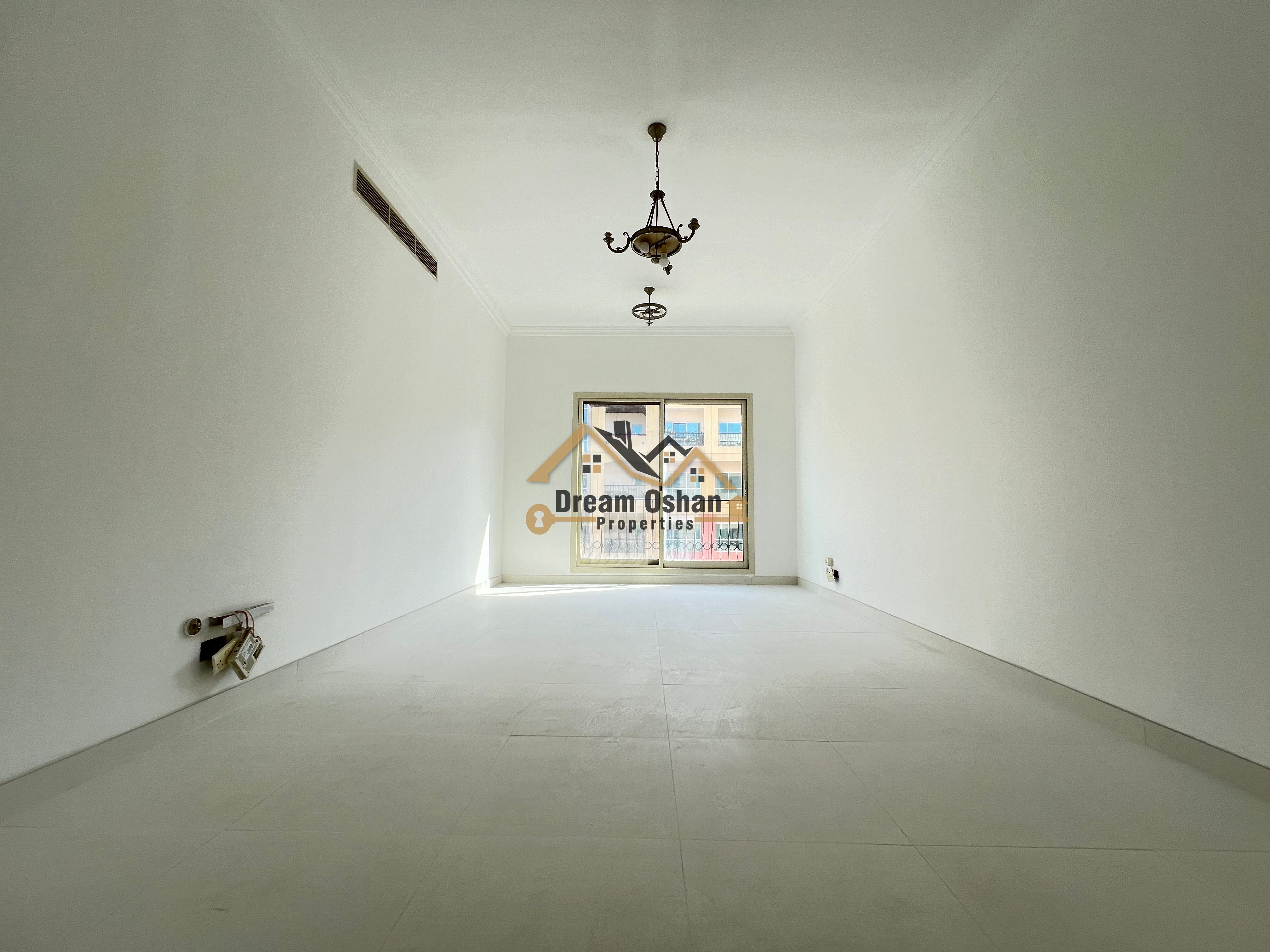 Specious 2BHK+Store / Renovated+Front of Metro/