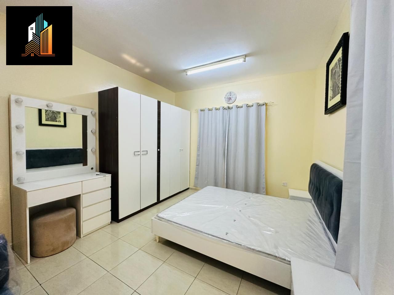 SEWA FREE/ FULLY FURNISHED/ RENOVATED/ WITH BALCONY