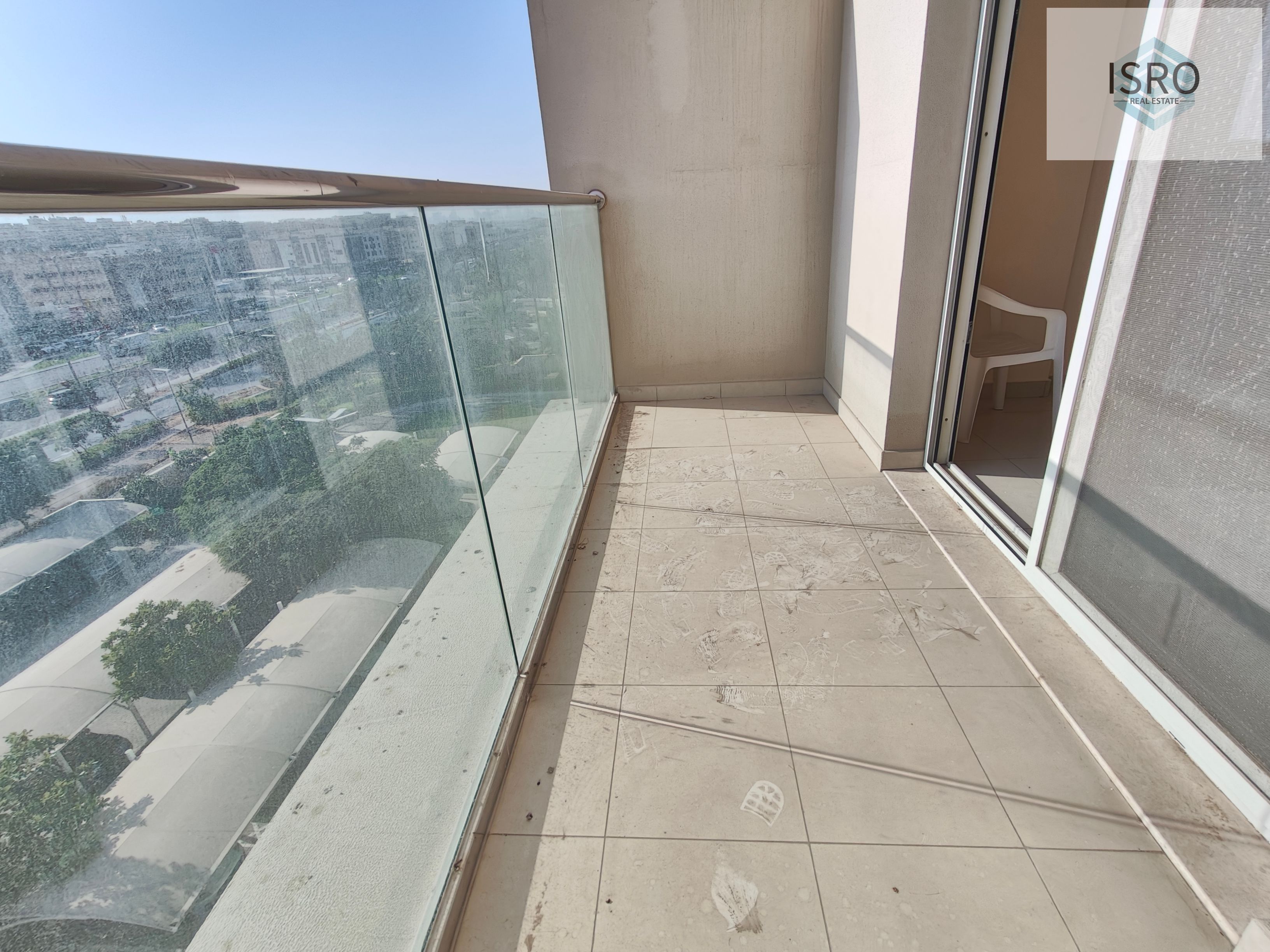 Studio with balcony -open view-