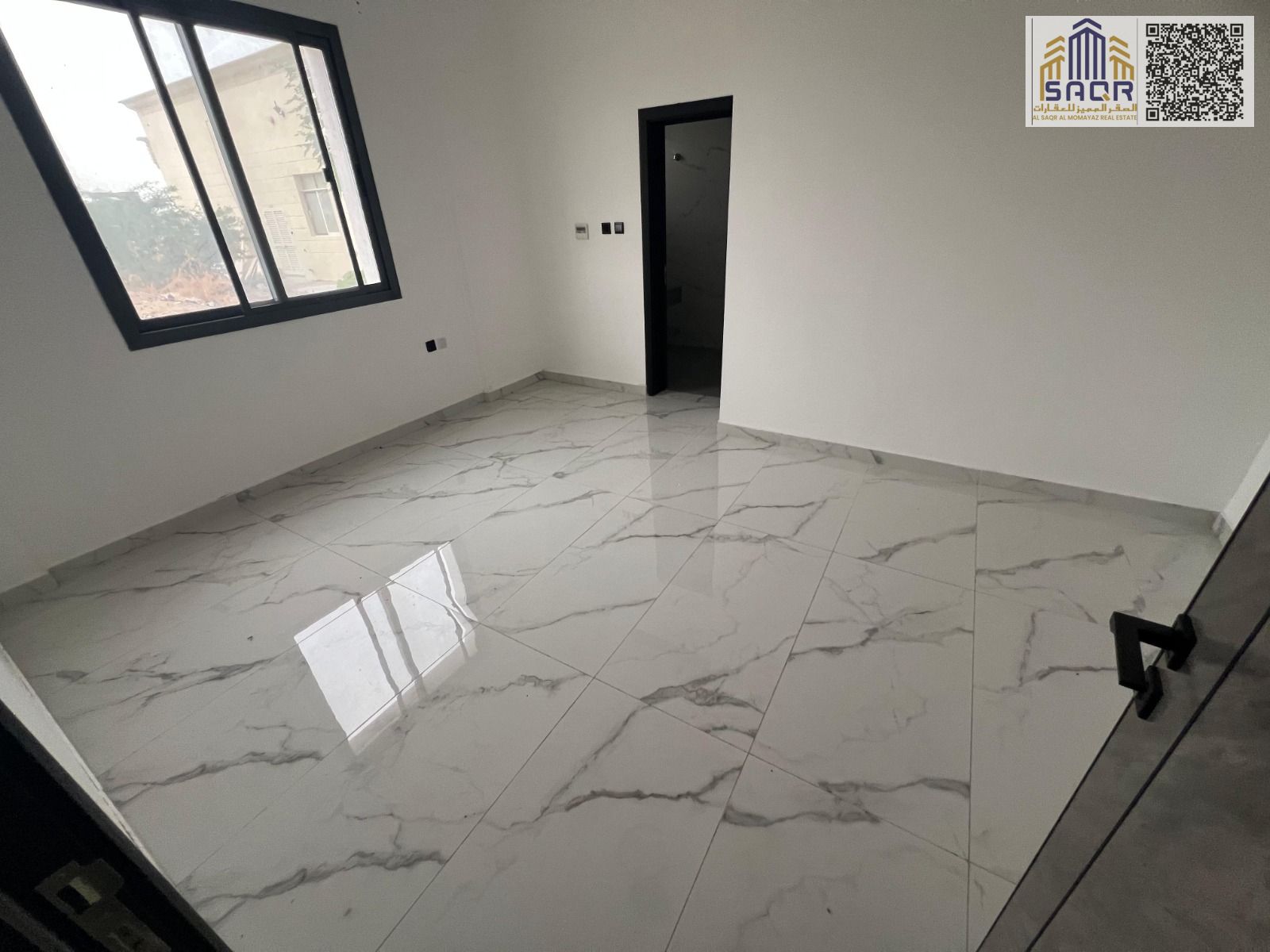 Special Offer: 2 Bedroom Apartment, 3 Bathrooms, Ground Floor, 8 Months Old