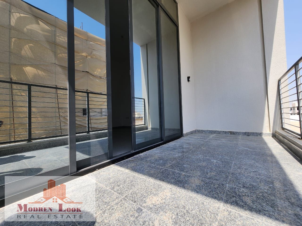 European Community 1bhk PVt/Balcony Sep/Kitchen Proper Washroom On Prime Location In KCA