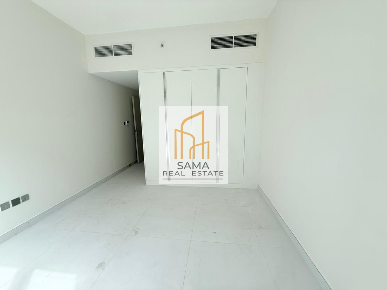 New bulding 2 bedroom with car parking only 72k