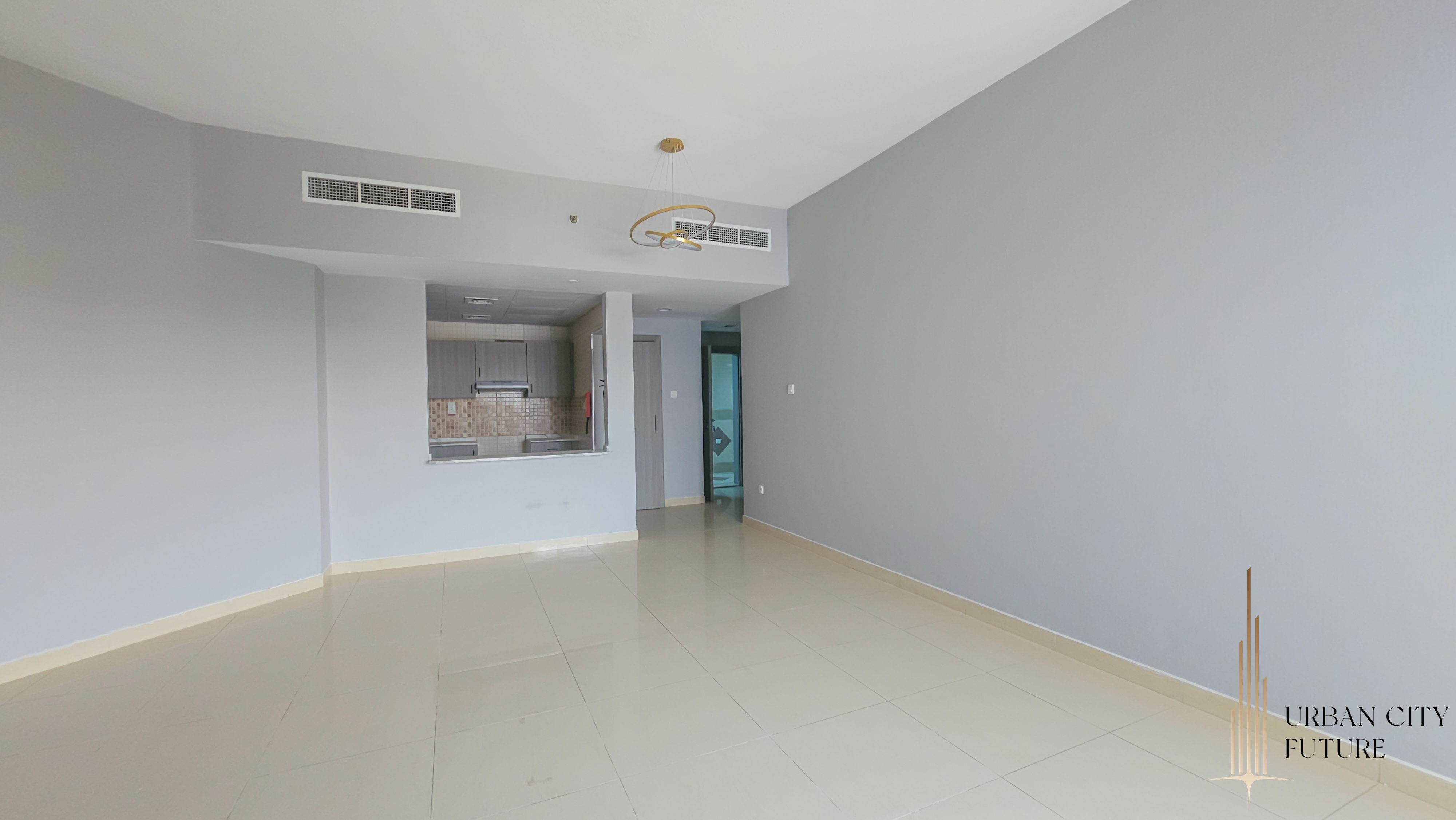 Semi-Closed Kitchen - Chiller Free - Flexible Payment