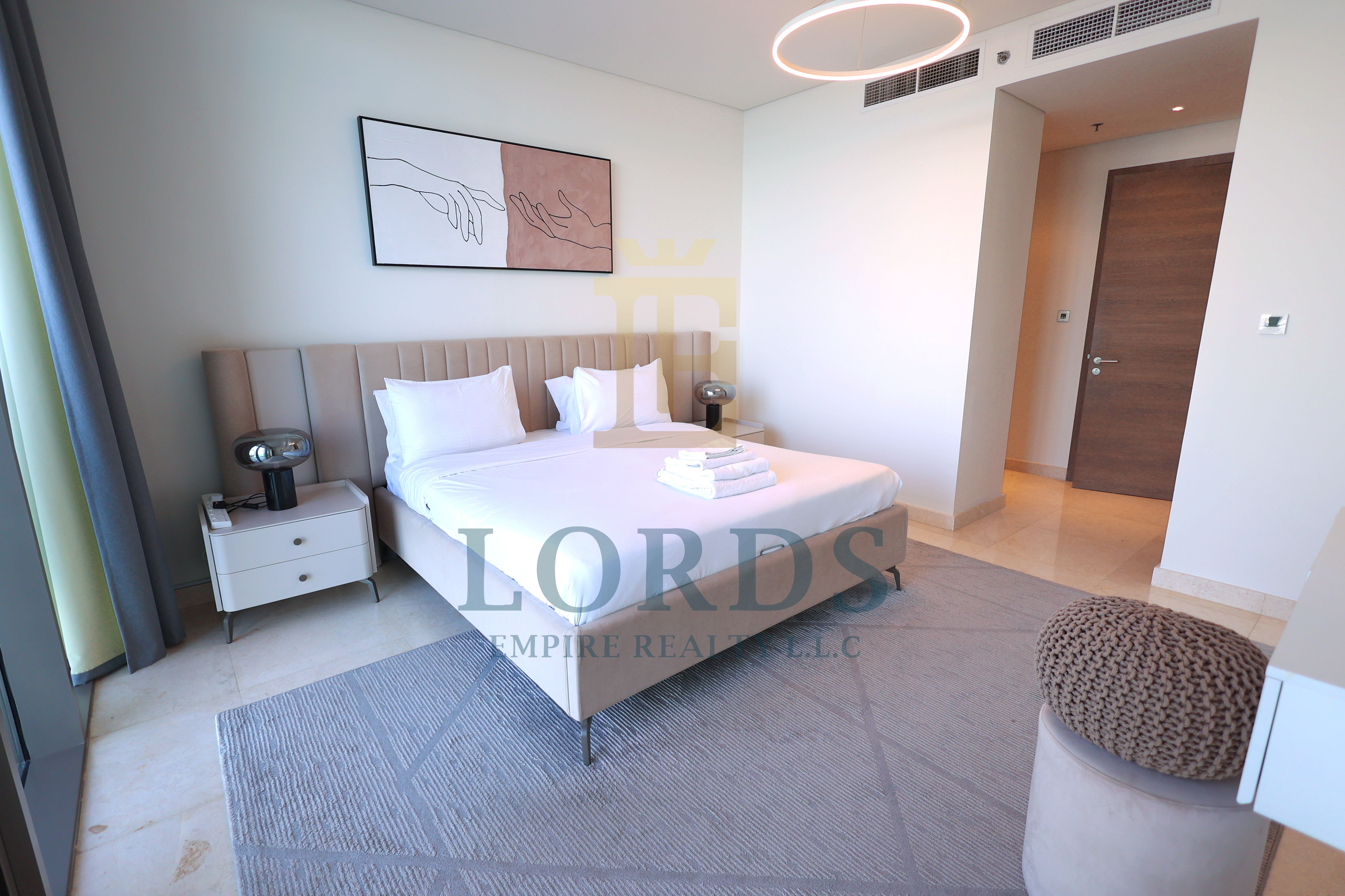 Prime Location |Fully Furnished| Vacant | Sea View