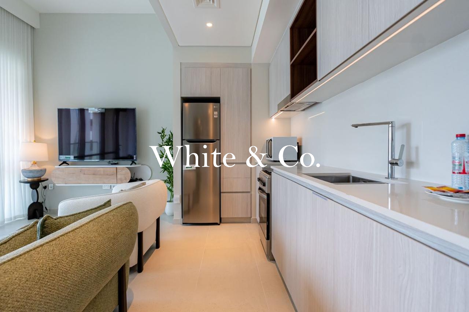 Spacious | 2 Bed Apartment | Park View