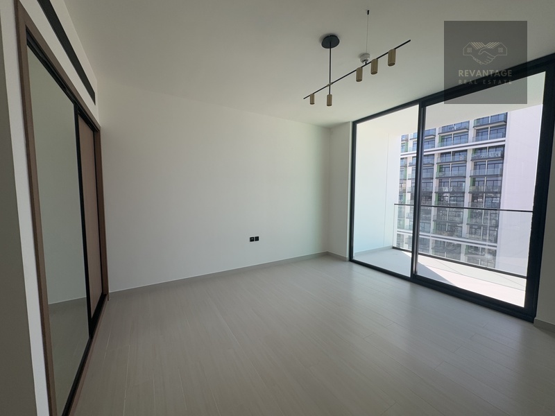 Spacious | Multiple Cheques Option | 1st March