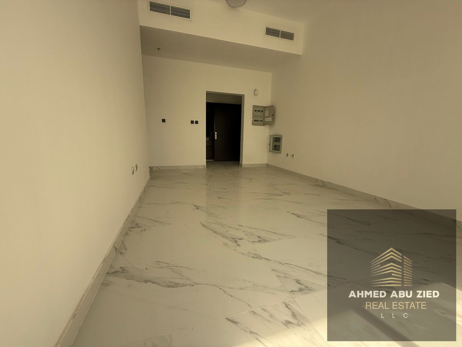 Spacious 1-Bedroom Apartment for Annual Rent in Al Mowaihat 3 – Brand New Building, First Tenant