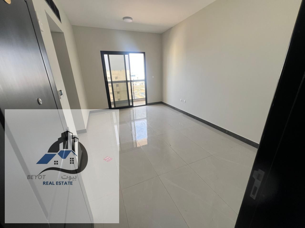 Apartment for Rent in Al Jurf 3 – Ajman A brand-new 1 Bedroom + Living Room apartment (First Tenant) with modern finishing, located in a quiet and c